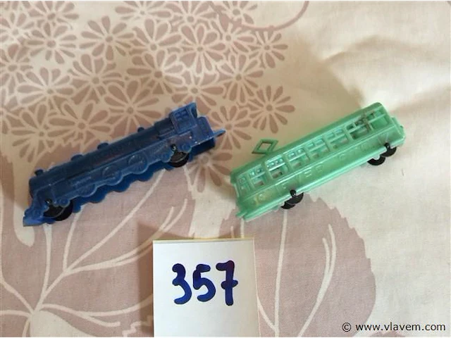 Trein, tram - afbeelding 2 van  2