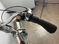 Trek navigator 300+ elektrische fiets - afbeelding 2 van  11