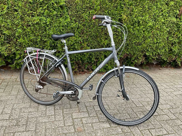 Trek navigator herenfiets - afbeelding 1 van  12