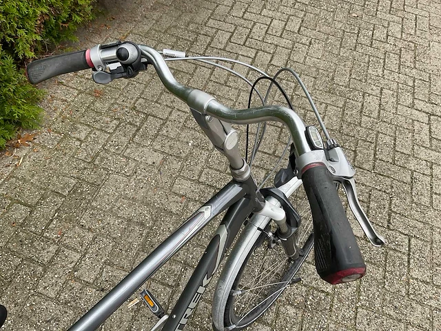 Trek navigator herenfiets - afbeelding 9 van  12