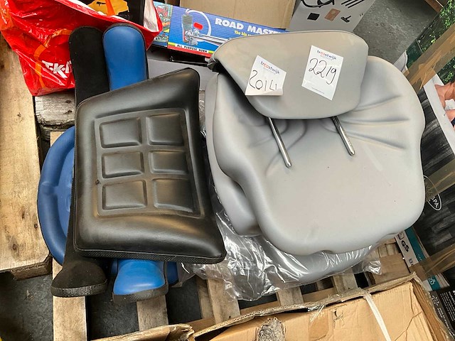 Trekker stoel (6x) - afbeelding 1 van  5