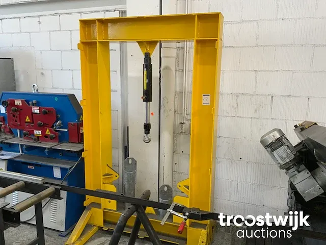 Treksterkte-testframe - afbeelding 1 van  6