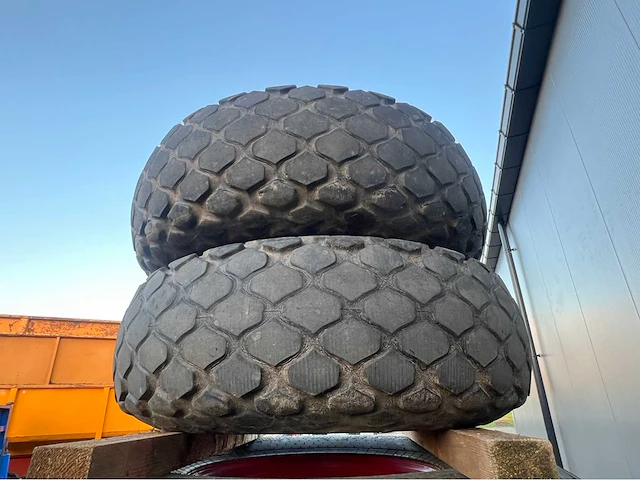 Trelleborg alliance fendt gazonbanden - afbeelding 13 van  16