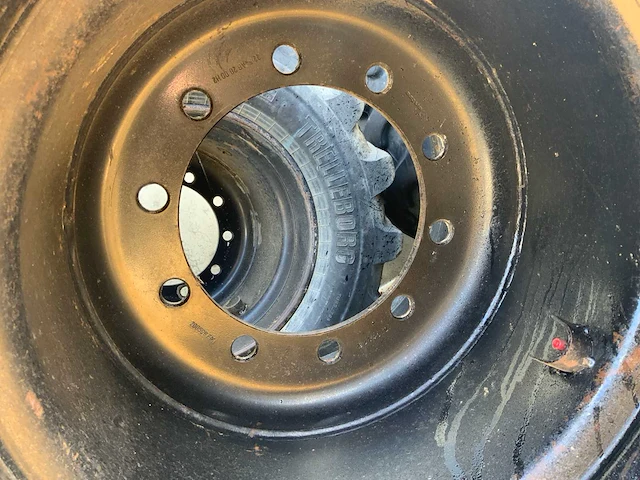 Trelleborg banden op velgen set 650/45 r22.5 imp - afbeelding 2 van  12