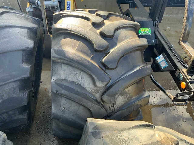 Trelleborg banden op velgen set 650/45 r22.5 imp - afbeelding 10 van  12