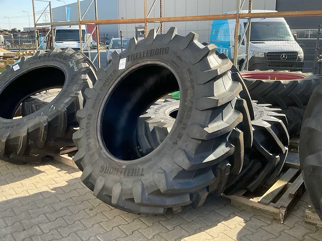 Trelleborg tm1000 high power landbouwband (2x) - afbeelding 1 van  8
