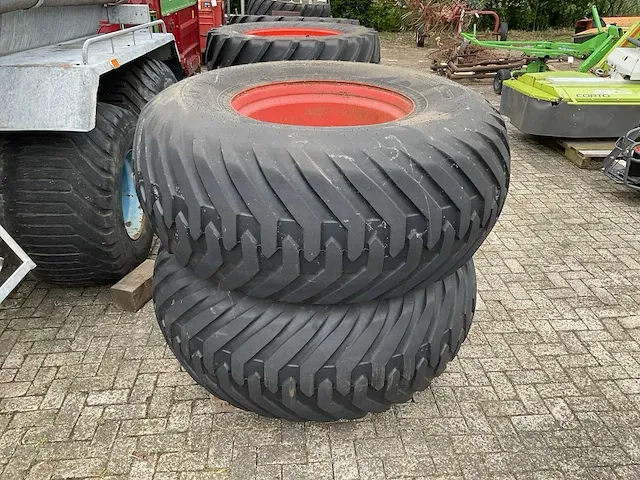 Trelleborg twin 404 band met velg (2x) - afbeelding 1 van  6