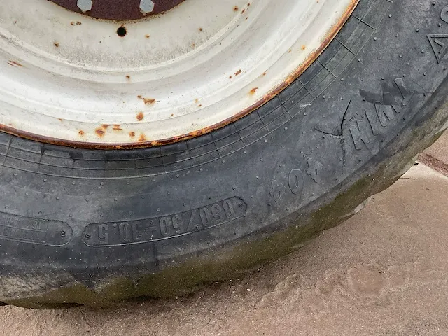 Trelleborg twin 404 band op velg (2x) - afbeelding 8 van  11