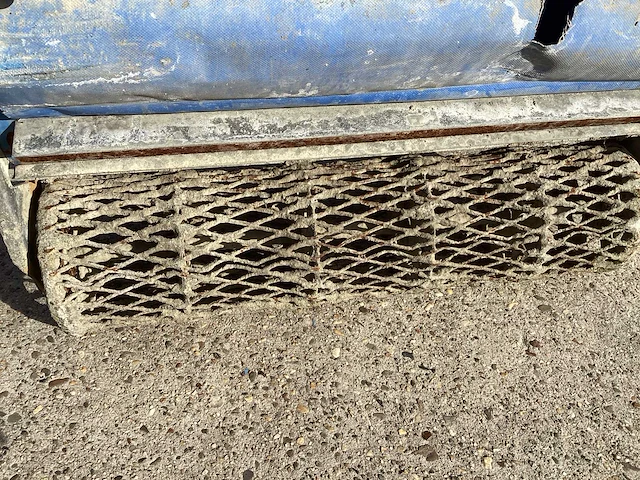 Tremix tr 850 cement strooier - afbeelding 4 van  4