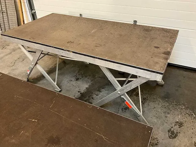 Trenomat - podiumdeel met schaarpoten (200x100 cm) (2x) - afbeelding 4 van  7