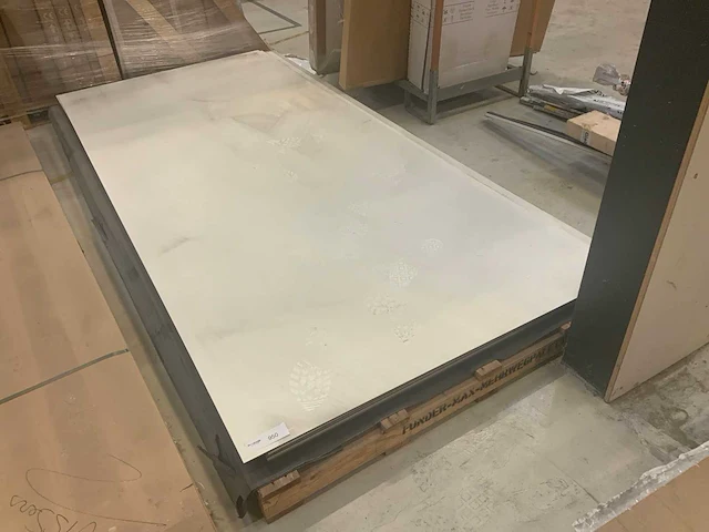 Trespa plaat 285x125cm (7x) - afbeelding 1 van  4