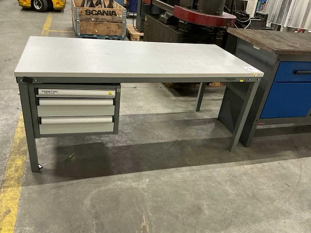 Treston bureau - afbeelding 2 van  4