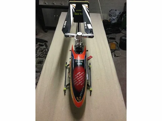 Trex 700 nitro pro - afbeelding 18 van  19