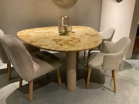 Triangle eetkamertafel - afbeelding 1 van  12