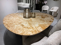 Triangle eetkamertafel - afbeelding 9 van  12