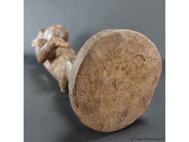 Tribal afrikaans tikar kameroens beeld - afbeelding 5 van  5