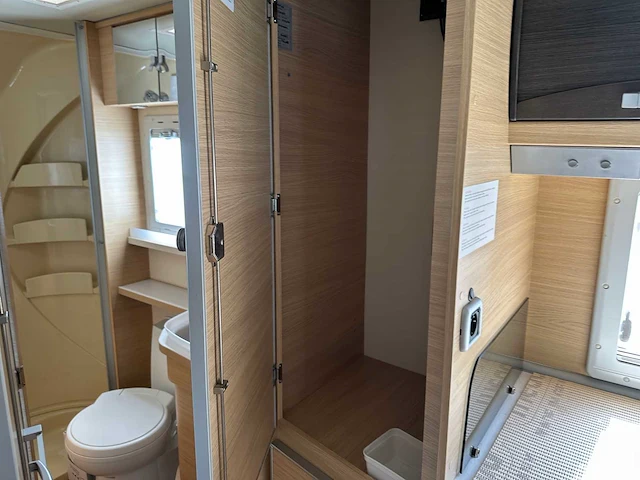 Trigano granduca 225p 2009 camper, jb-498-z - afbeelding 46 van  59