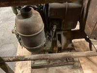 Trilnaald - afbeelding 9 van  9