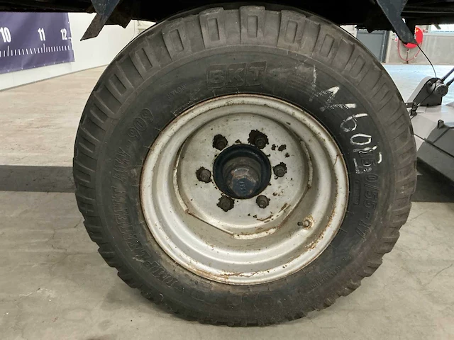 Trilo sg1100 veeg-zuigwagen - afbeelding 15 van  15
