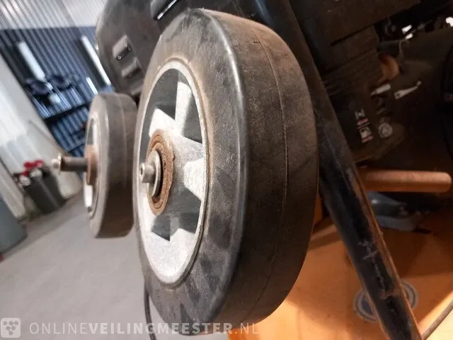 Trilpaat lumag, rp-300hpg, geel, 2012 - afbeelding 7 van  9