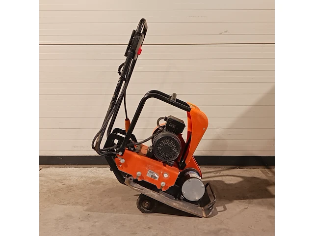 Trilplaat - 14kn - 230v euro shatal, pc1443e, bouwjaar 2018 - afbeelding 1 van  14