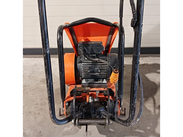 Trilplaat - 14kn - 230v euro shatal, pc1443e, bouwjaar 2018 - afbeelding 12 van  14