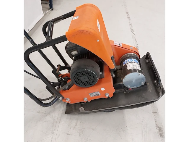 Trilplaat - 14kn - 230v euro shatal, pc1443e, bouwjaar 2019 - afbeelding 8 van  10