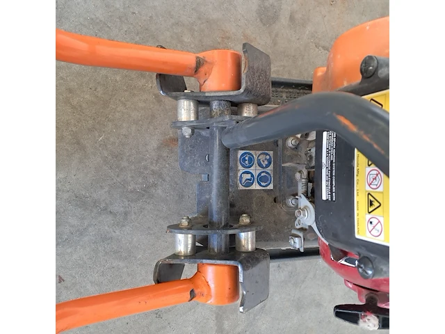 Trilplaat 11kn benzine, altrad belle, pclx 320, 2019 - afbeelding 10 van  11