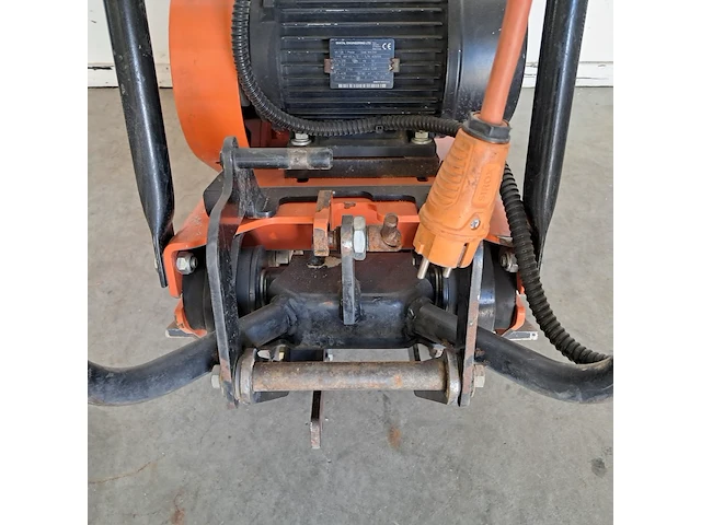 Trilplaat 14kn 230v, euro shatal, pc1443e, 2015 - afbeelding 7 van  10
