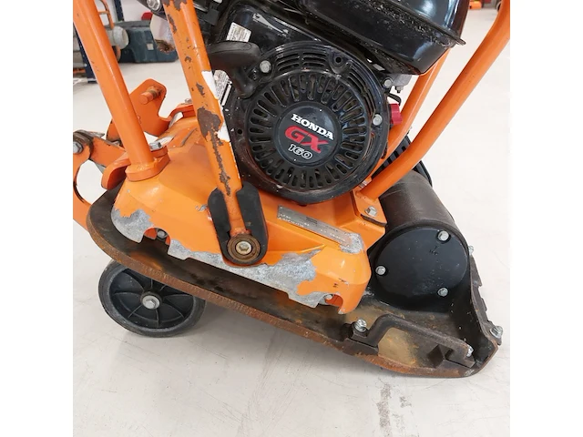 Trilplaat 16kn benzine atlas copco, lf 80, bouwjaar 2016 - afbeelding 8 van  11