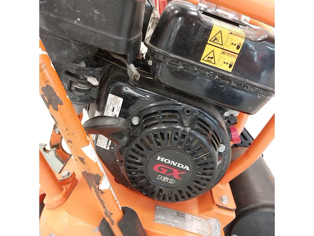 Trilplaat 16kn benzine atlas copco, lf 80, bouwjaar 2016 - afbeelding 10 van  11