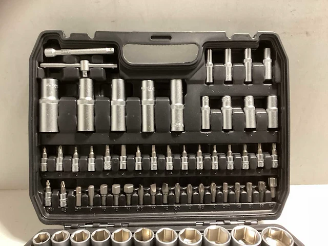 Trimann 1/4''& 1/2'' 108 delige gereedschapskoffer - afbeelding 2 van  5