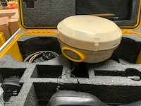 Trimble r4 gnss set - afbeelding 5 van  6
