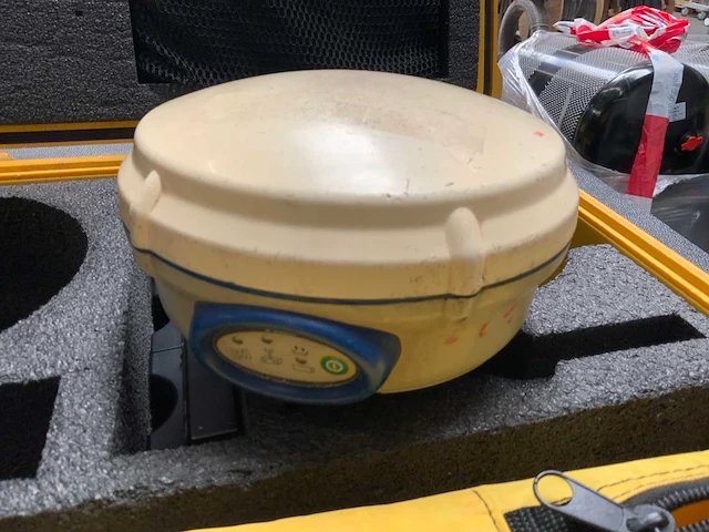 Trimble r6 gnss set - afbeelding 5 van  6