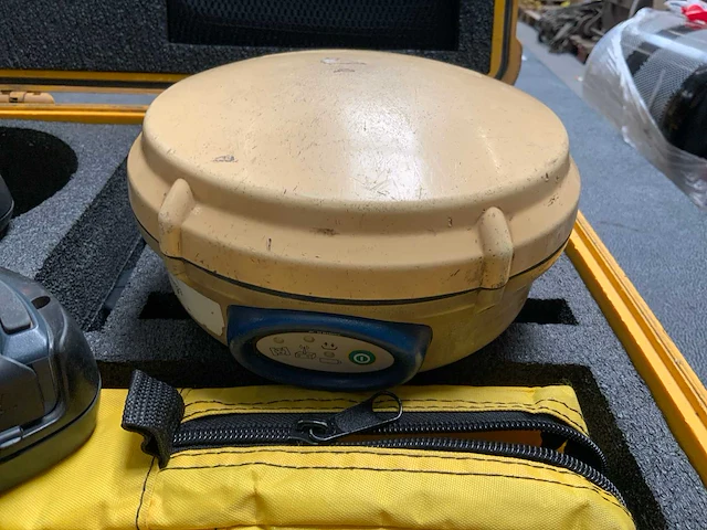 Trimble r6 gnss set - afbeelding 5 van  6