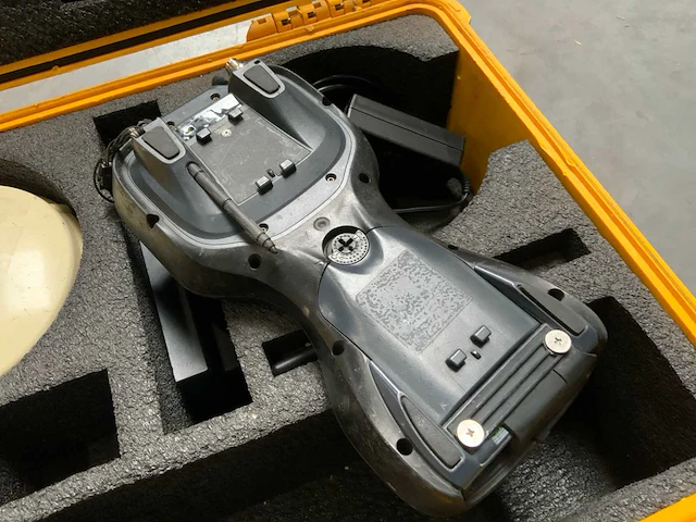 Trimble r6 gnss set - afbeelding 3 van  5