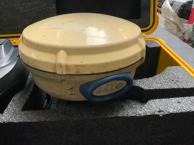 Trimble r6 gnss set - afbeelding 4 van  5