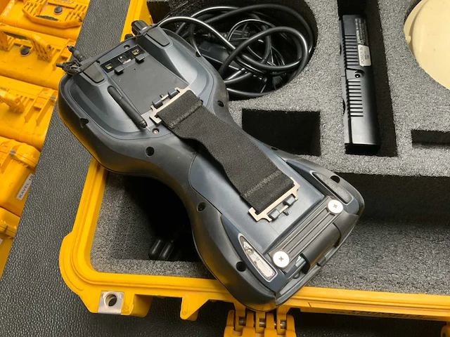 Trimble r6 gnss set - afbeelding 3 van  5
