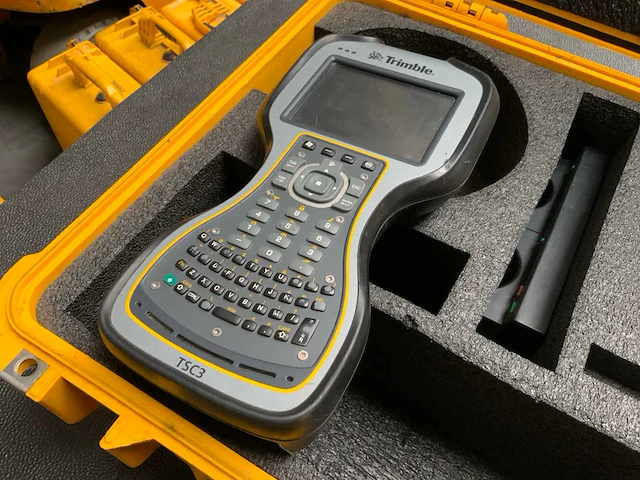Trimble r8 gnss set - afbeelding 3 van  6