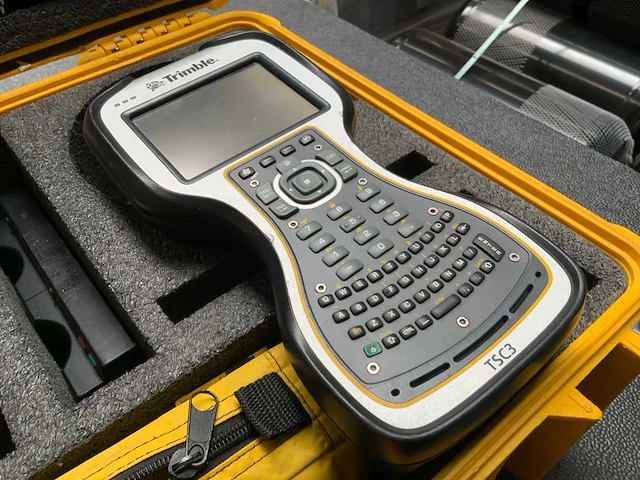 Trimble r8 gnss set - afbeelding 3 van  6