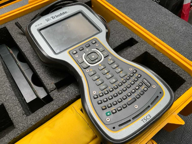 Trimble r8 gnss set - afbeelding 3 van  7