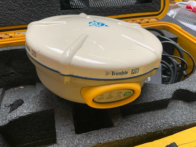 Trimble r8 gnss set - afbeelding 6 van  7