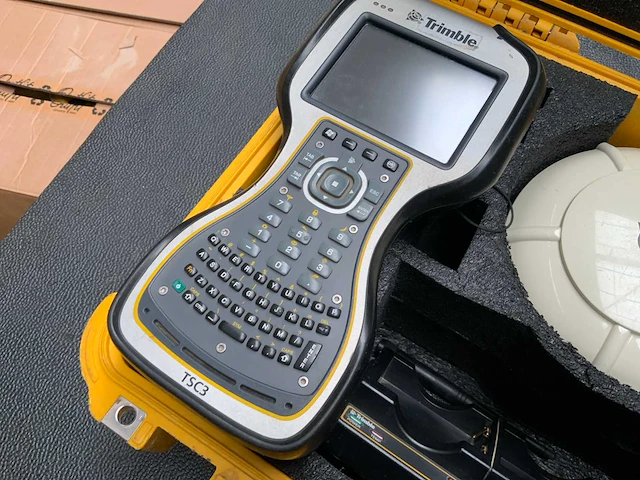 Trimble r8 gnss set - afbeelding 3 van  6