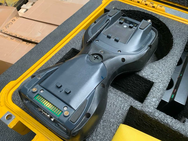 Trimble r8 gnss set - afbeelding 4 van  6