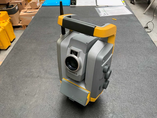 Trimble s6 robotic total station - afbeelding 1 van  10