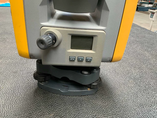 Trimble s6 robotic total station - afbeelding 5 van  10