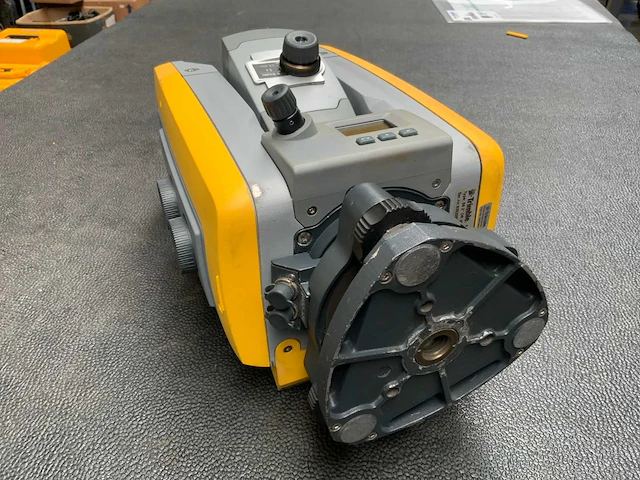 Trimble s6 robotic total station - afbeelding 8 van  10