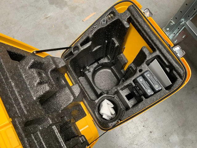 Trimble s6 robotic total station - afbeelding 10 van  10