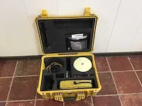 Trimble tsc2 + r8 gnss rover set - afbeelding 1 van  8