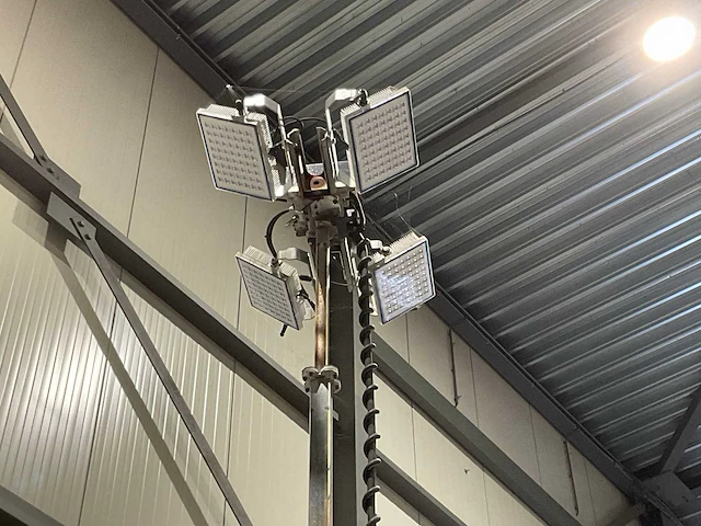 Trime - x-chain - lighting - 2016 - afbeelding 8 van  13